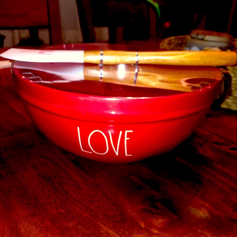 Rae Dunn Valentines Mixing bowl and Spatula set